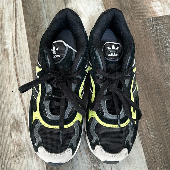 adidas Temper Run size 6 in like new condition - Picture 1 of 6